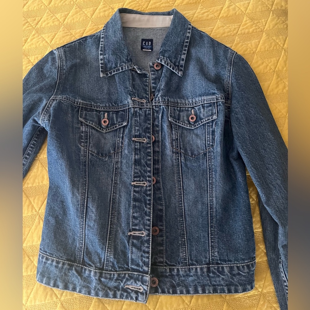 GAP women’s Jean jacket. Used. Size medium.